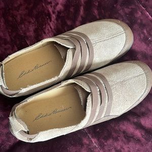 Brown size 6 Eddie Bauer shoes